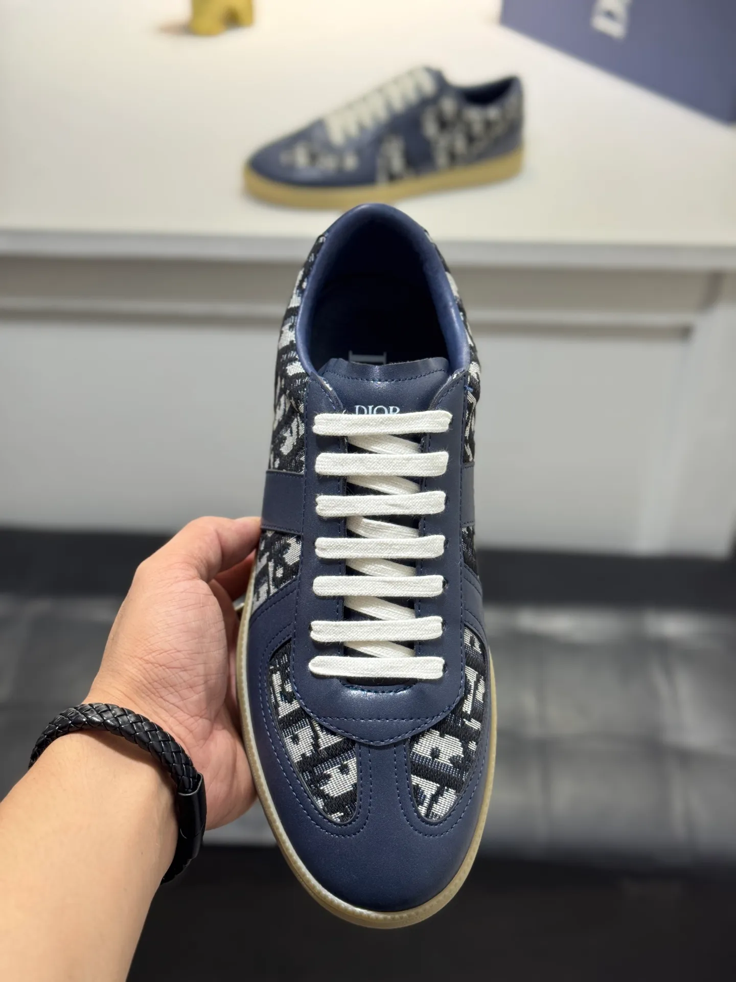 Men's Men's Shoes💰380【New Style】🎠🎠Dior🔍Top Purchasing Agency🇮🇹Di's hot style super popular sneakers are synchronized with the new product counters. The uppers are original Italian imported cowhide, the logo graphics are perfectly reproduced with complex craftsmanship necessary for fashionistas, and the imported soft sheepskin lining is Sole: The original sole is specially provided by the original factory. The exclusive movable molded sole is super comfortable. The original factory follows the order. 🔍🔍Multiple colors are available. You can enter and exit the counter at will. Welcome to compare. A must-have for trendy men. Code number: 38-44 (45 customized